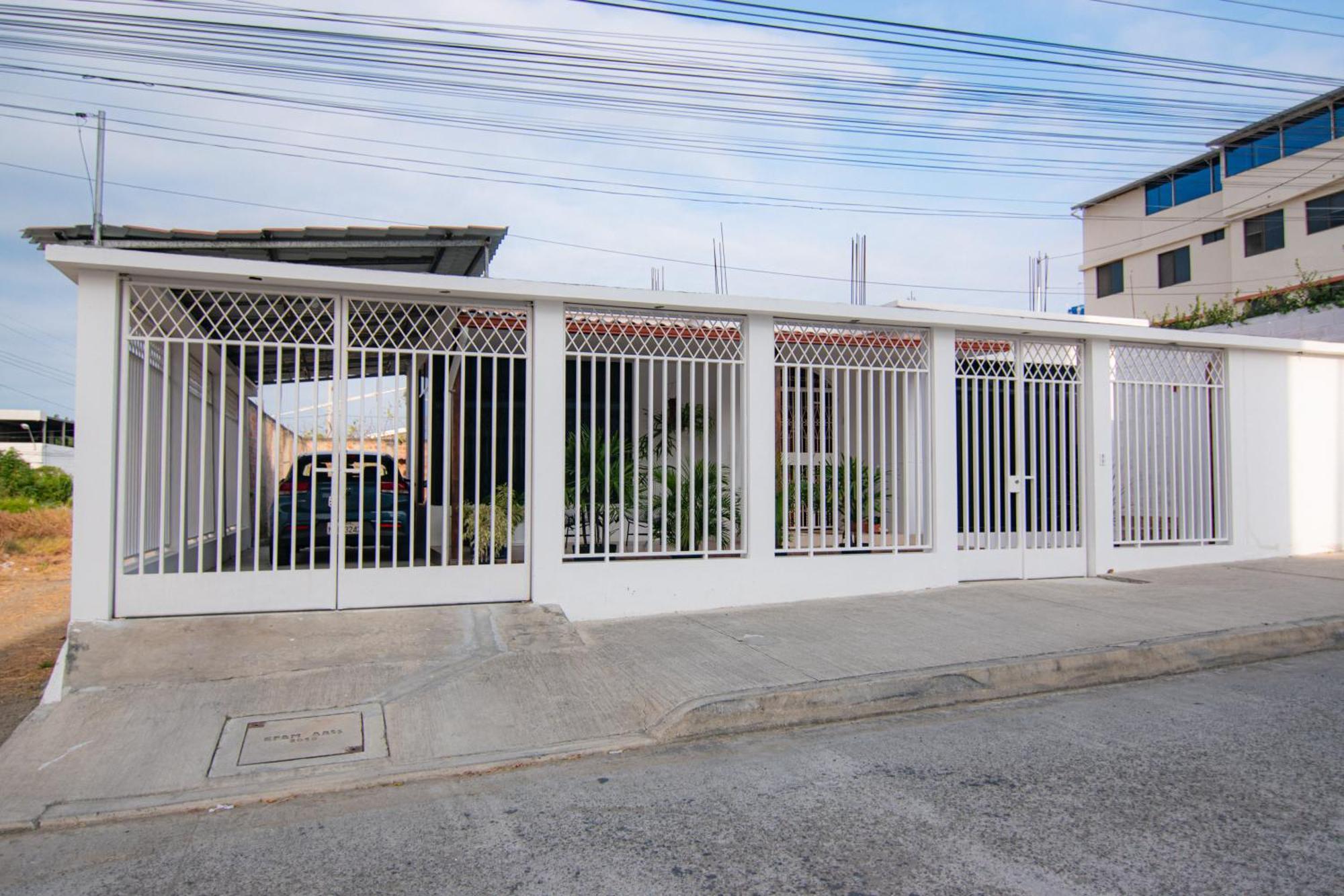 Habitaciones Privadas, Casa De Amber, Manta Exterior photo